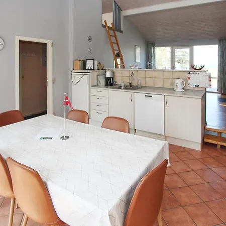 Beautiful In With Kitchen Samsø